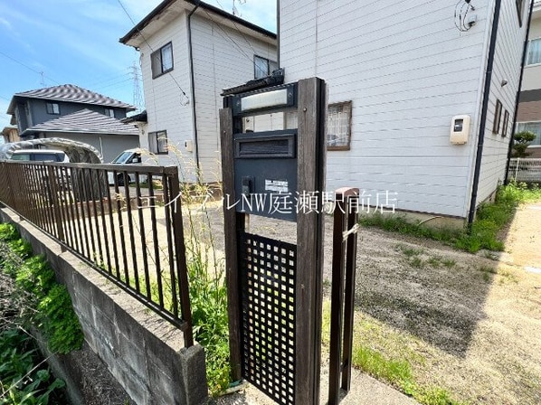 楢津小野貸家　の物件外観写真